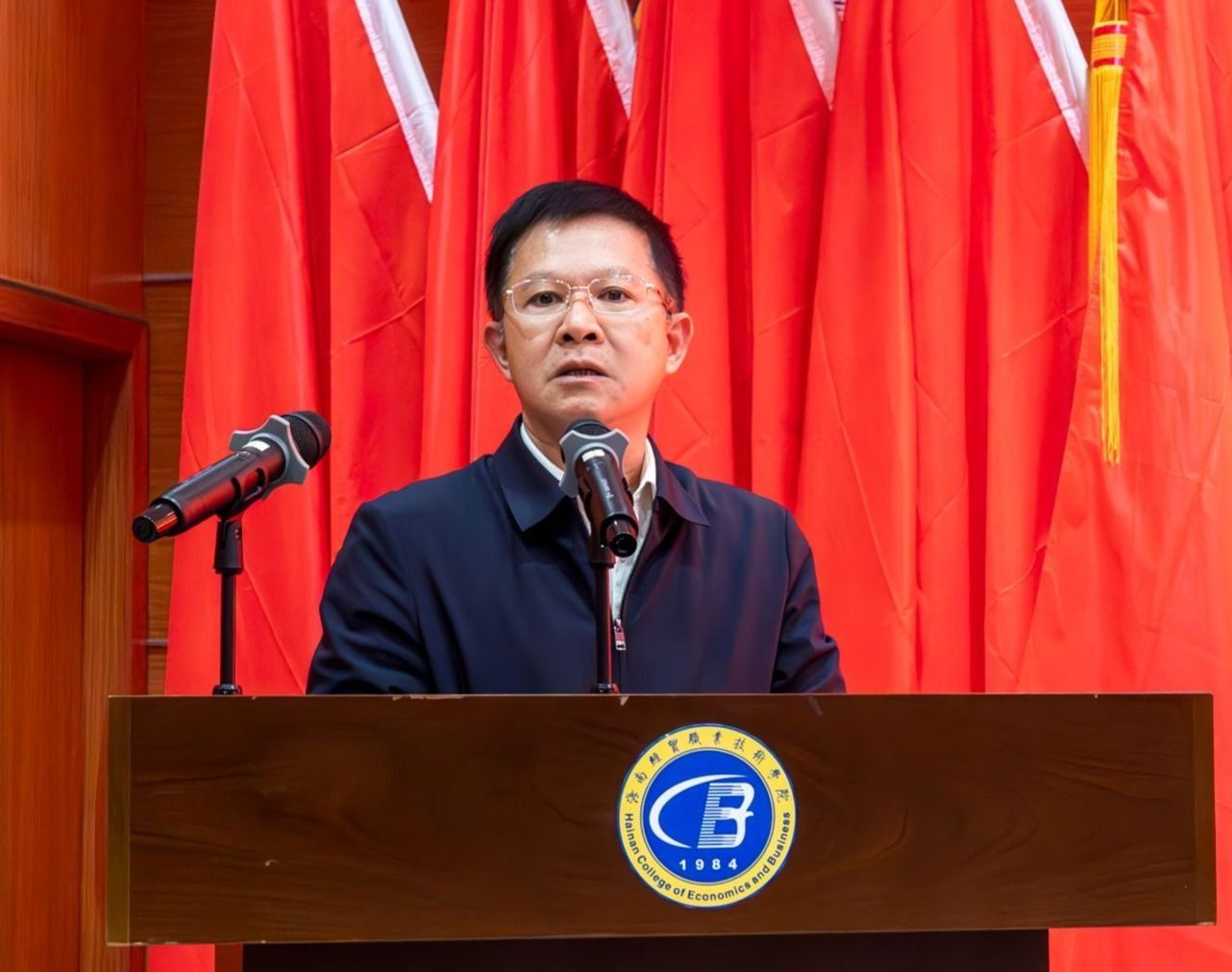 beats365亚洲版官网第八次学生代表大会顺利召开